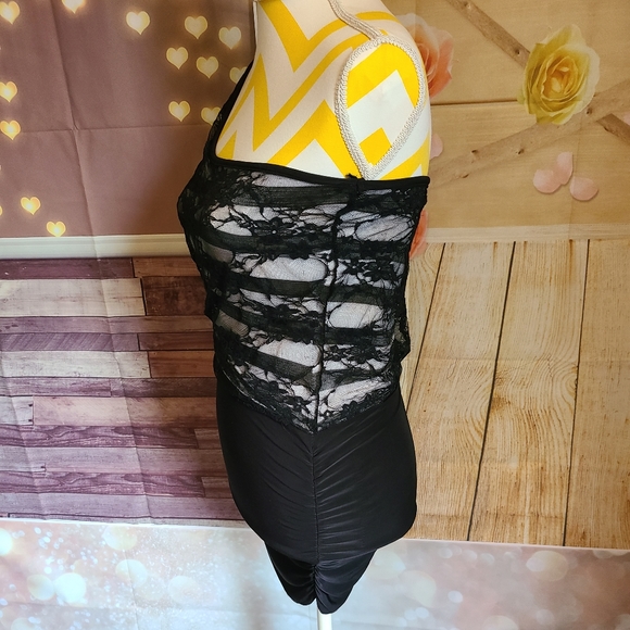 Entry dress - Picture 2 of 10
